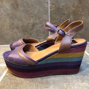 BC striped wedges Women’s Size 7-1/2